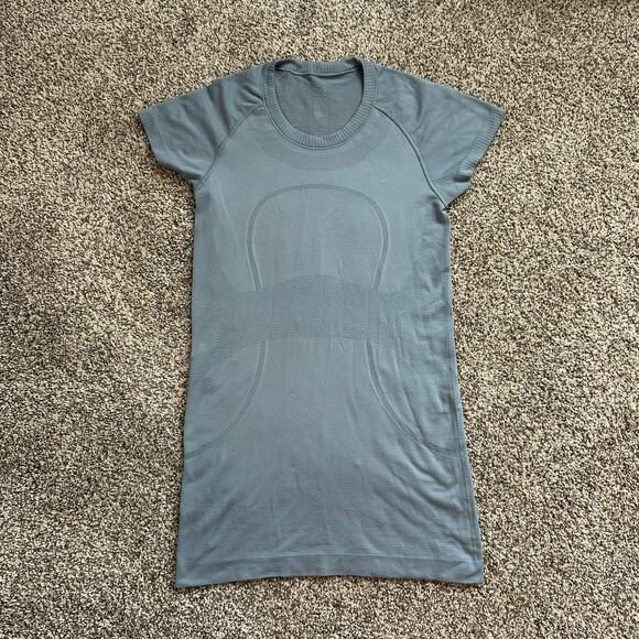 Lululemon blue Swiftly Tech short sleeve tee size 6 - Picture 6 of 12